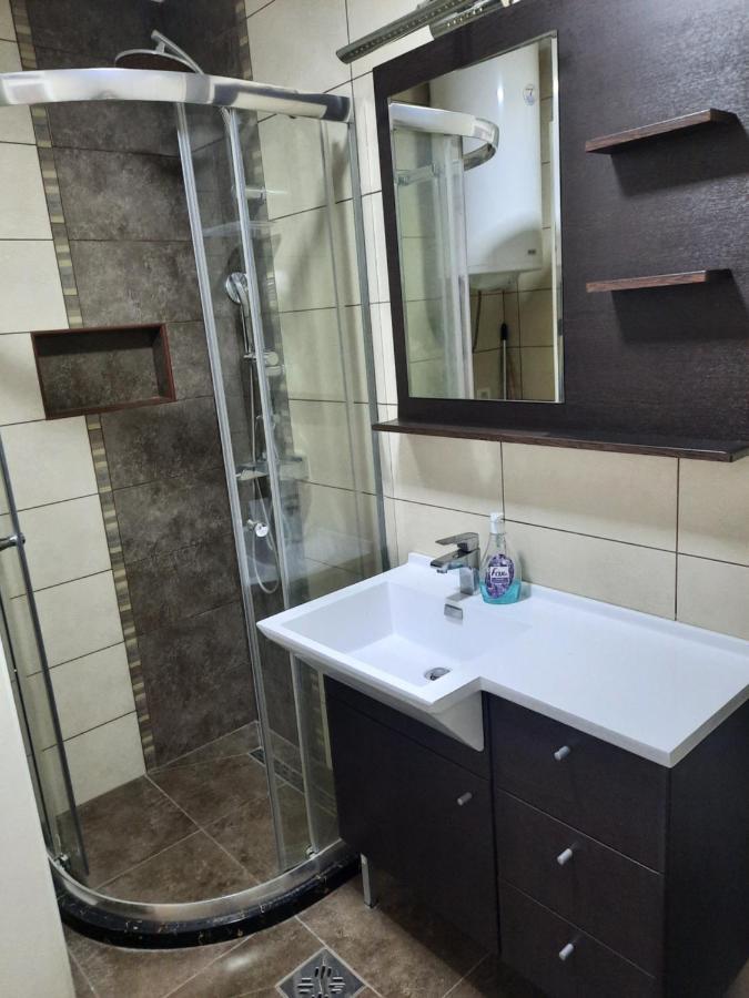 Apartamento Apartman Nk Nikšić Exterior foto